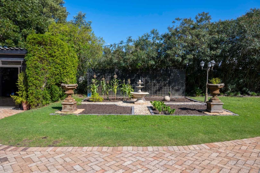 5 Bedroom Property for Sale in Walmer Eastern Cape